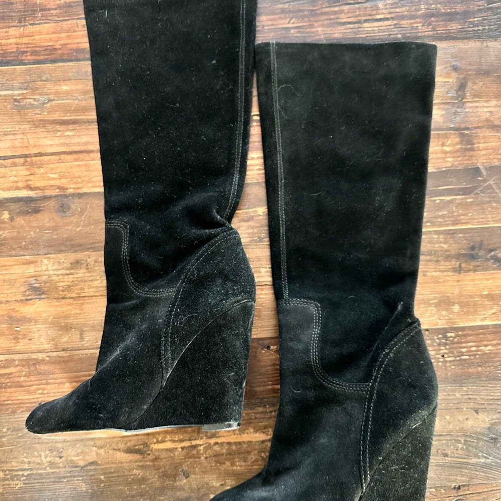 Elegant Black Suede Women's Boots